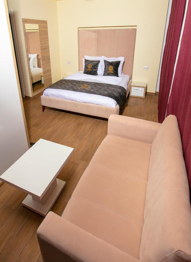 Hotel Sonoma Kosovo Polje Bagian luar foto
