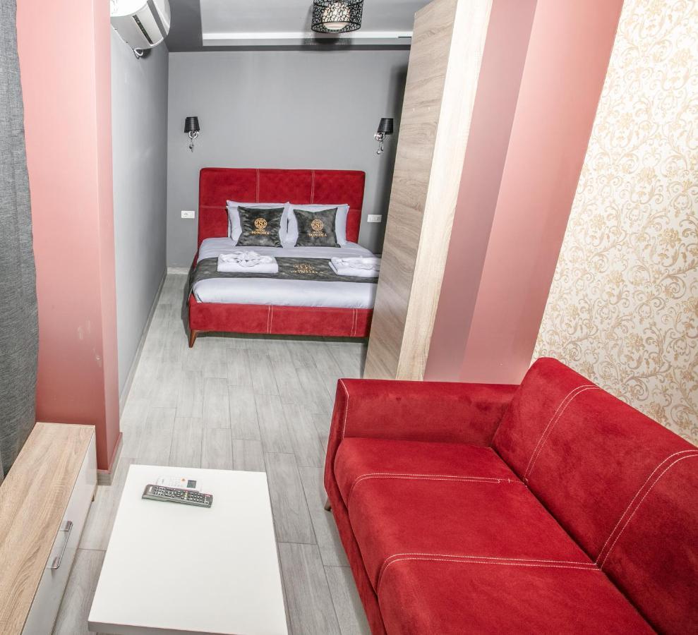 Hotel Sonoma Kosovo Polje Bagian luar foto