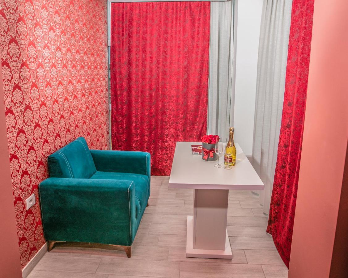 Hotel Sonoma Kosovo Polje Bagian luar foto